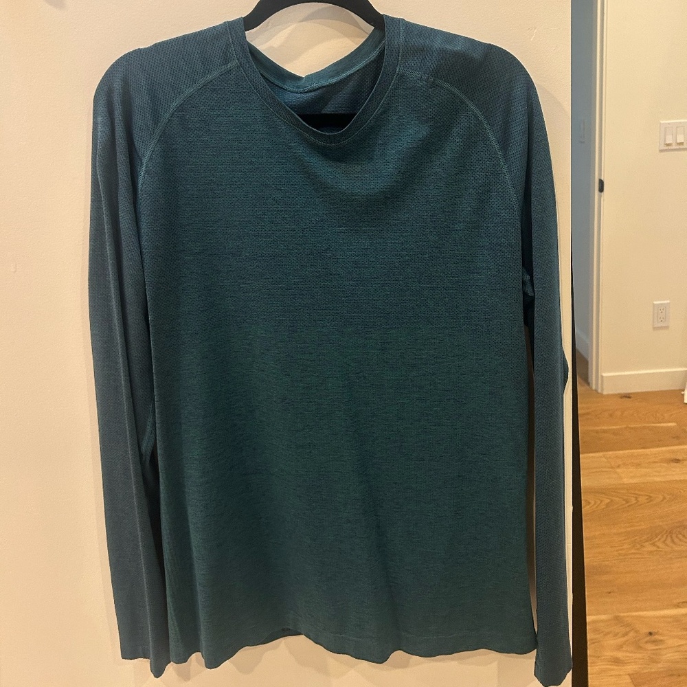 Lululemon Men's Metal Vent Tech Short Sleeve Shirt
